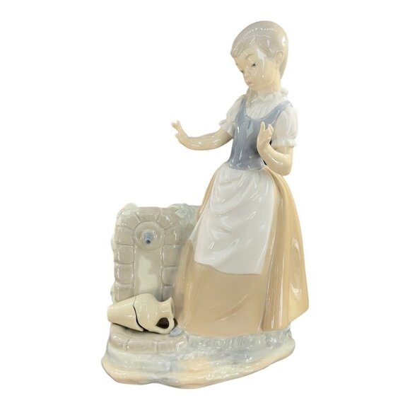 Vintage Lladro  Nao Figurine Girl With Broken Jar By Vincente Martinez Porcelain - Picture 9 of 11